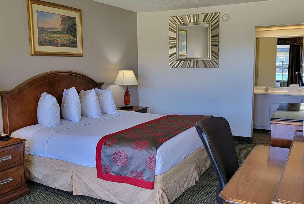 รามาดา บาย วินด์แฮม แอนด์ สวีท วอร์เนอร์ โรบินส์ Hotel ห้อง รูปภาพ
