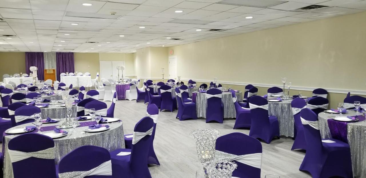 รามาดา บาย วินด์แฮม แอนด์ สวีท วอร์เนอร์ โรบินส์ Hotel ภายนอก รูปภาพ