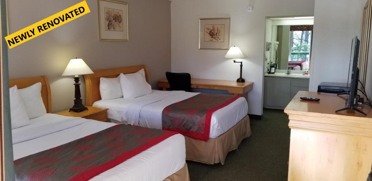 รามาดา บาย วินด์แฮม แอนด์ สวีท วอร์เนอร์ โรบินส์ Hotel ภายนอก รูปภาพ